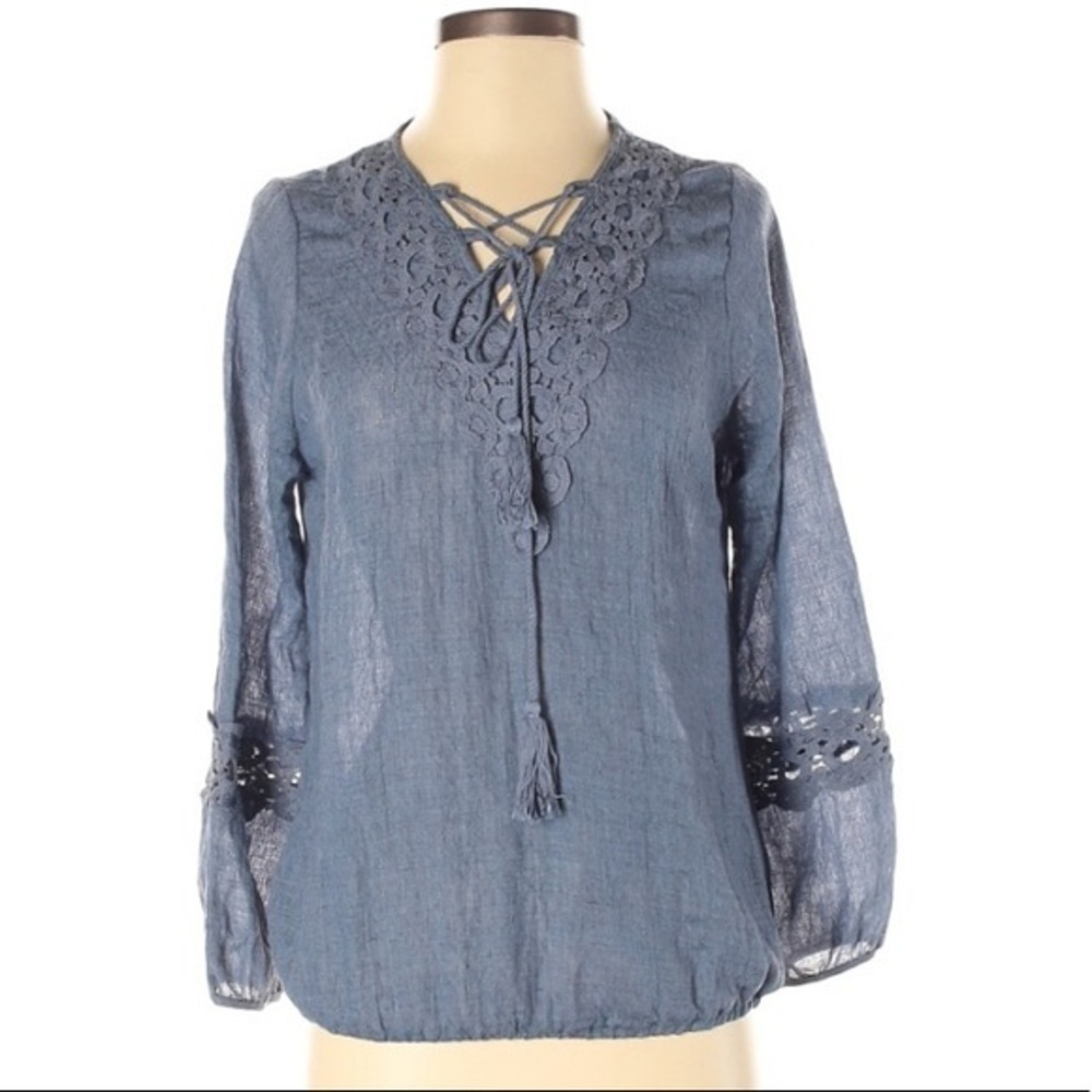 ⏰Ember S blue BOHO lace up v-neck long sleeve top